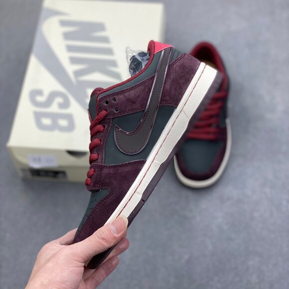 Nike Sb Dunk Low Riot Skateshop - Picture 3 of 10